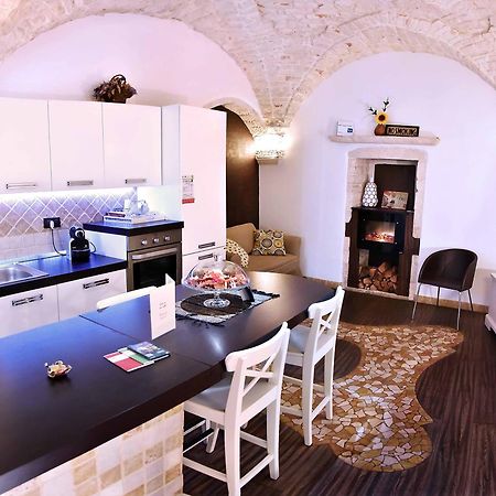 L'Angolo Di Gaudi, Casa Mila Putignano Exteriör bild